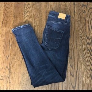 American Eagle High waisted jeans!